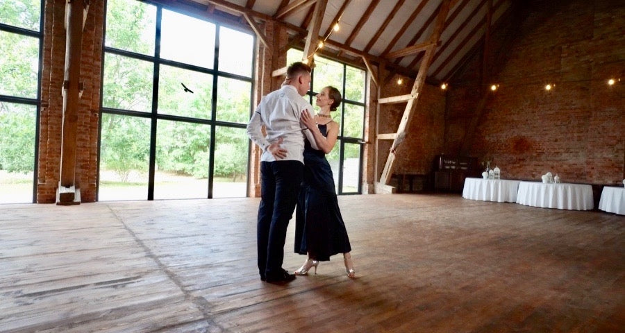 Dance For Me Wallis